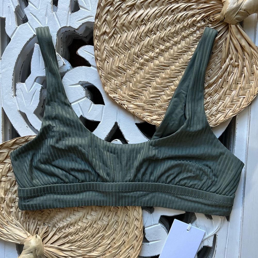 🔥VITAMIN A - SIENNA SWIM BIKINI TOP